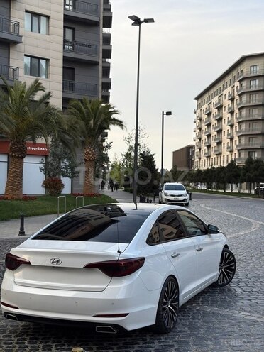Hyundai Sonata-10