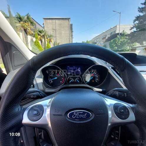 Ford Escape-6