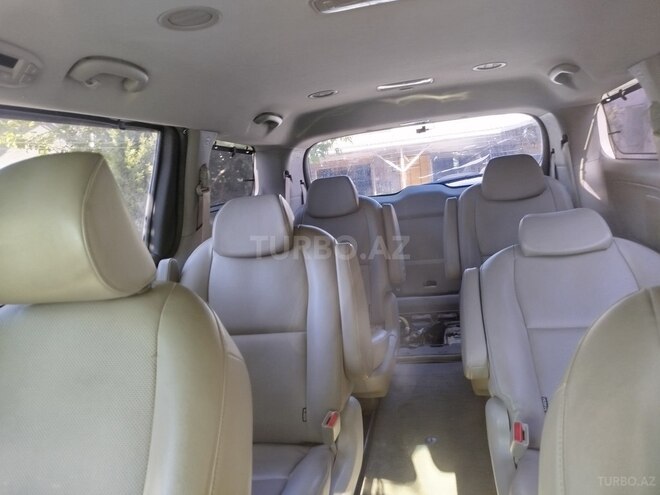 Kia Carnival-6
