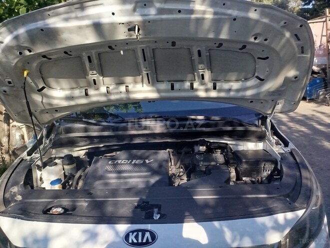 Kia Carnival-5