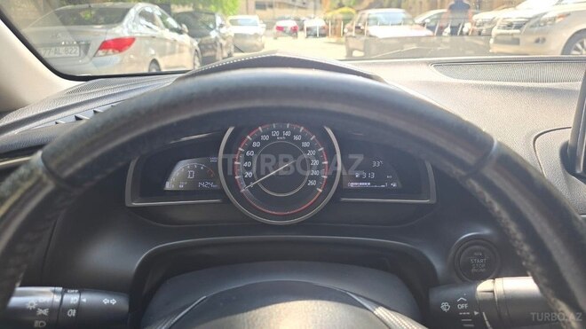 Mazda 3-3