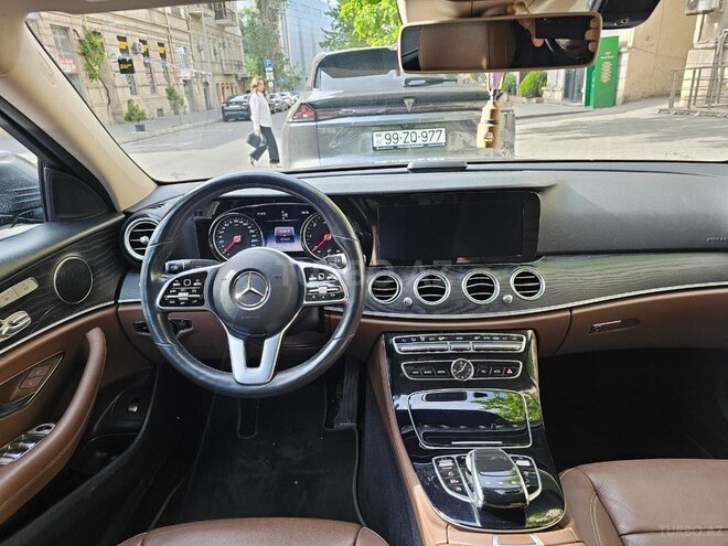 Mercedes E 220 d-10