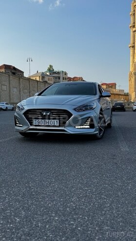 Hyundai Sonata-1