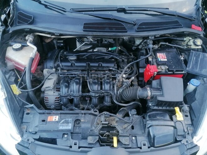 Ford Fiesta-2