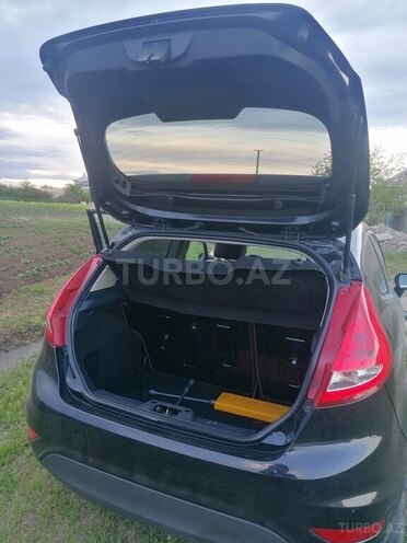 Ford Fiesta-3
