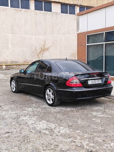Mercedes E 220-5