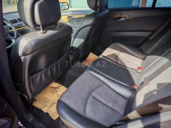 Mercedes E 220-14