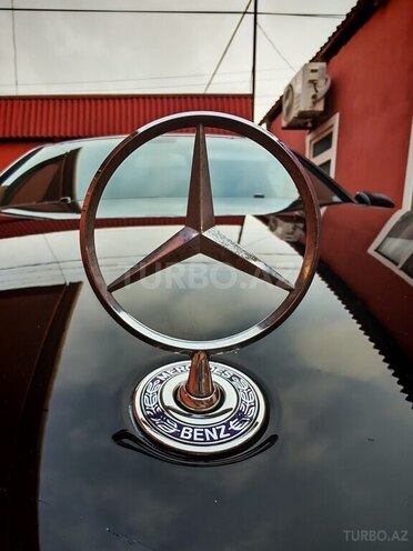 Mercedes E 220-16