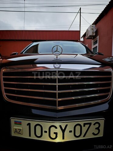 Mercedes E 220-17