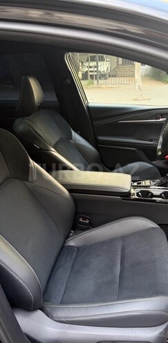 Toyota Camry-15