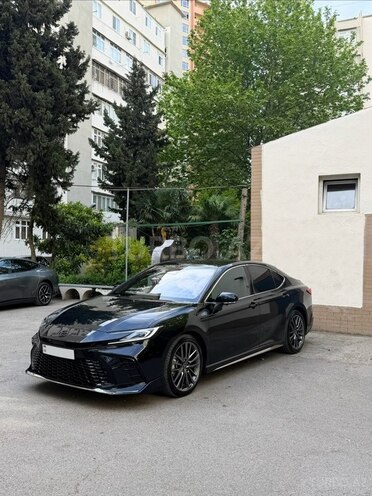 Toyota Camry-5