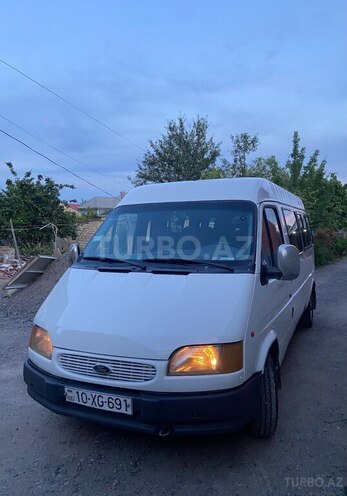 Ford Transit-1