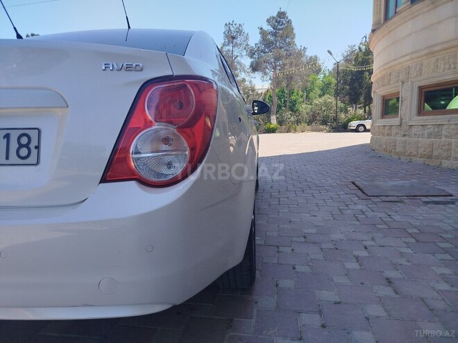 Chevrolet Aveo-2