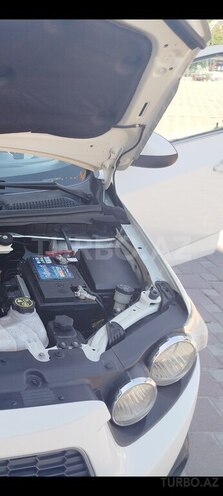 Chevrolet Aveo-4
