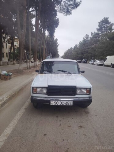 LADA (VAZ) 2107-1
