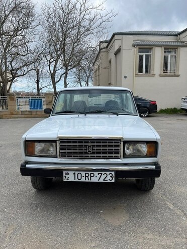 LADA (VAZ) 2107-1
