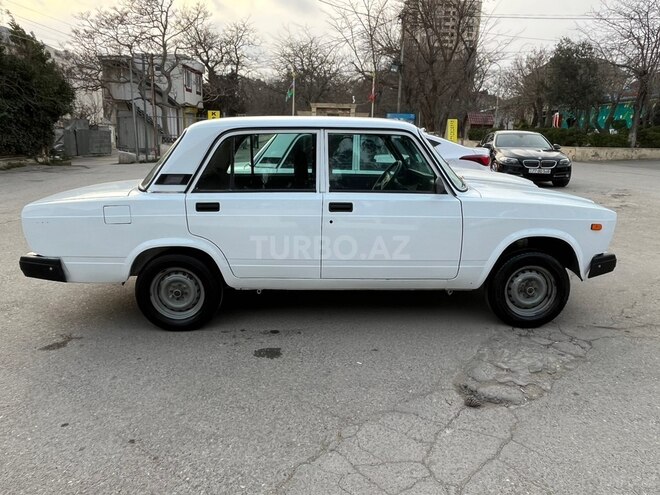 LADA (VAZ) 2107-5