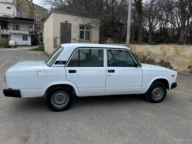LADA (VAZ) 2107-4