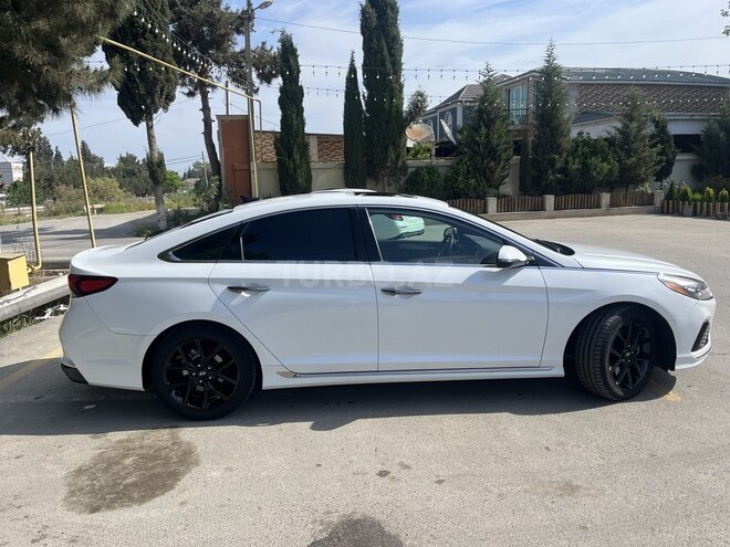 Hyundai Sonata-4