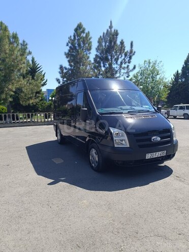 Ford Transit-3