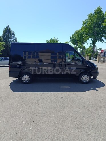 Ford Transit-4