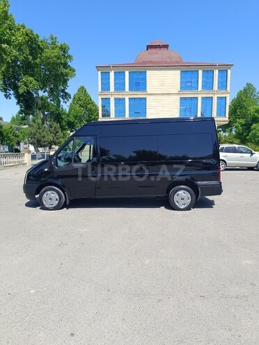 Ford Transit-5