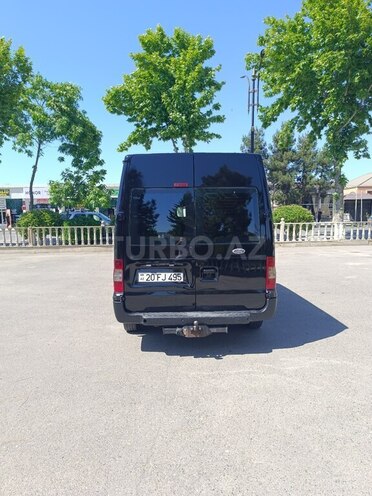 Ford Transit-6