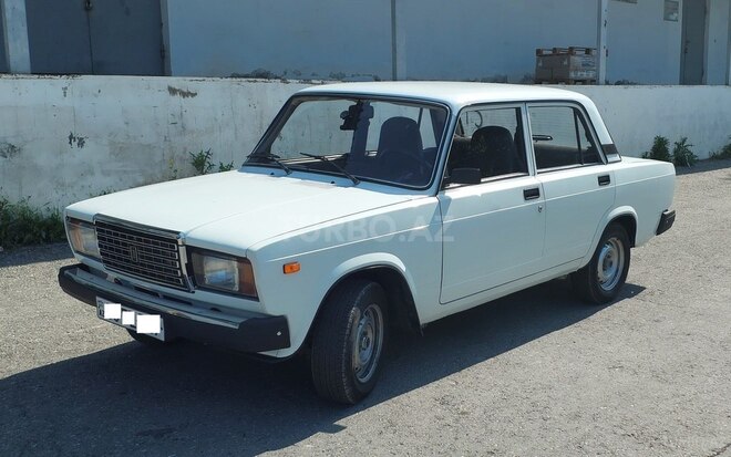 LADA (VAZ) 2107-2