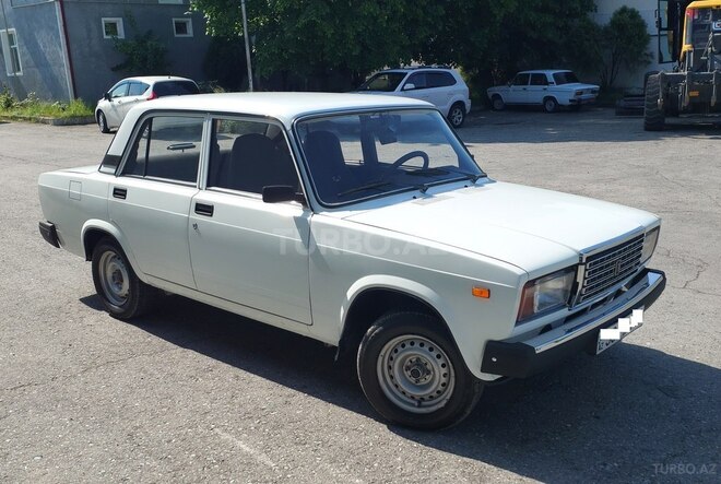 LADA (VAZ) 2107-5