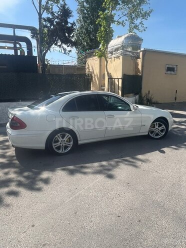 Mercedes E 280-6