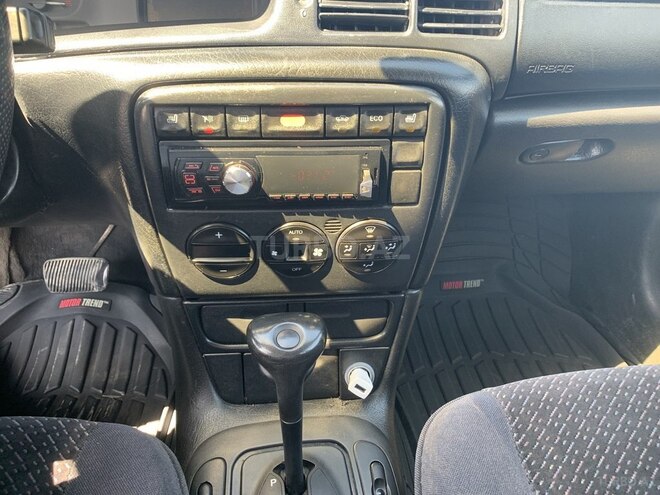 Opel Vectra-10