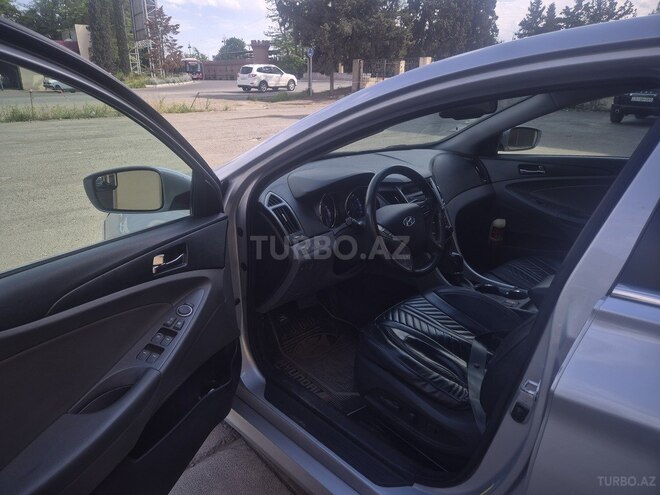 Hyundai Sonata-7