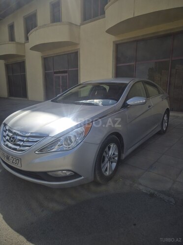 Hyundai Sonata-3