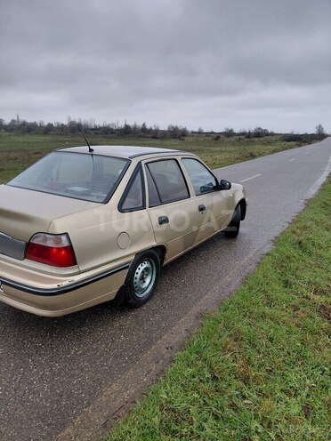 Daewoo Nexia-4