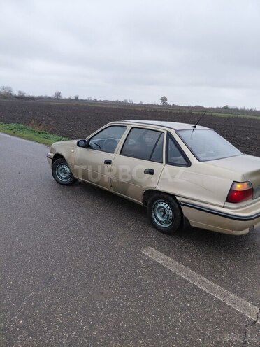 Daewoo Nexia-3