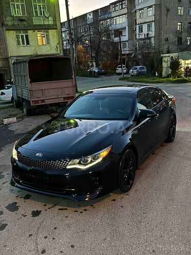 Kia K5-1