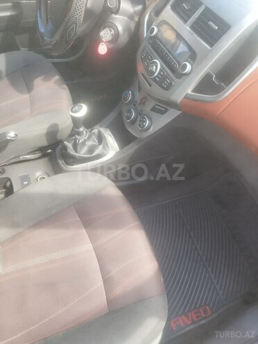 Chevrolet Aveo-5