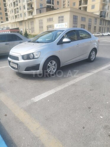Chevrolet Aveo-11