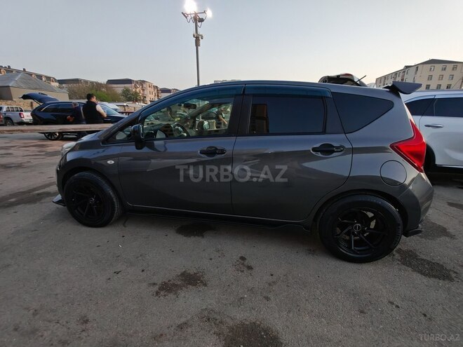Nissan Note-5