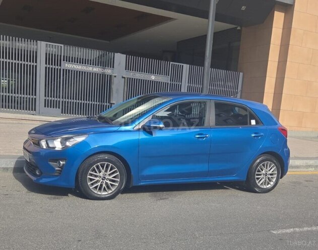 Kia Rio-10