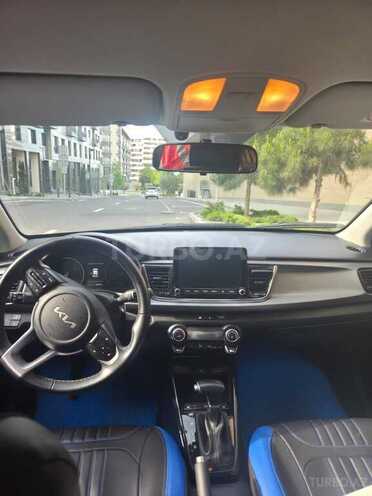 Kia Rio-5