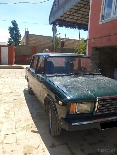 LADA (VAZ) 2107-2