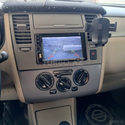 Nissan Tiida-3