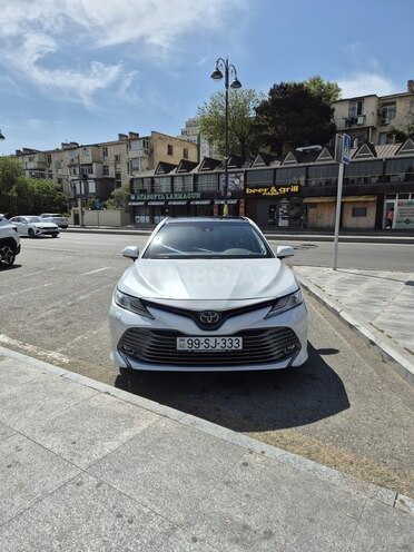Toyota Camry-1