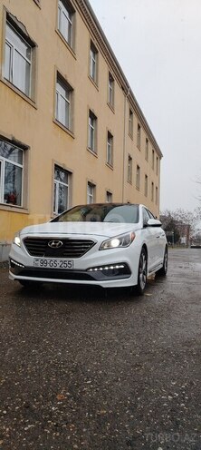 Hyundai Sonata-1