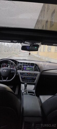 Hyundai Sonata-8