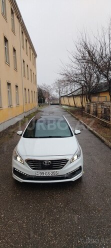 Hyundai Sonata-6