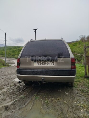 Opel Astra-2