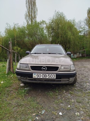 Opel Astra-1