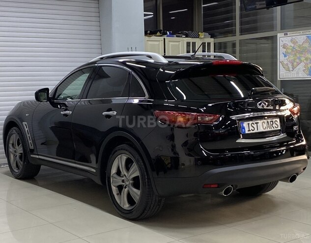 Infiniti FX35-10